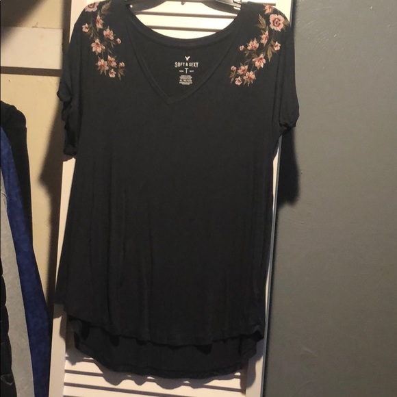 cute american eagle tee - Picture 1 of 5